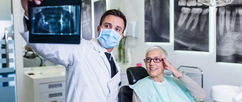 Dental Implant Pain: What to Know ( plus pain management tips)